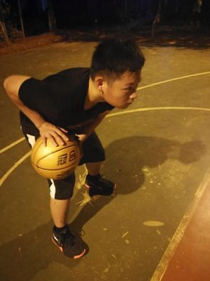 讨论冠合篮球怎么样,冠合质量如何,值得入手吗