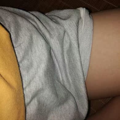 第二次购买了  可以当睡裤穿  也可以外穿  特别舒服  不紧  好喜欢!