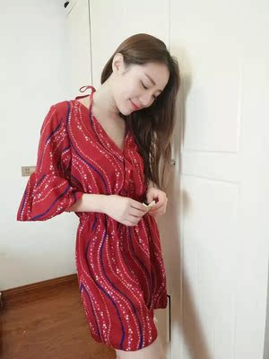 质量好,衣服也漂亮,非常喜欢,卖家服务也非常好 质量好,衣服也漂亮,非常喜欢,卖家服务也非常好