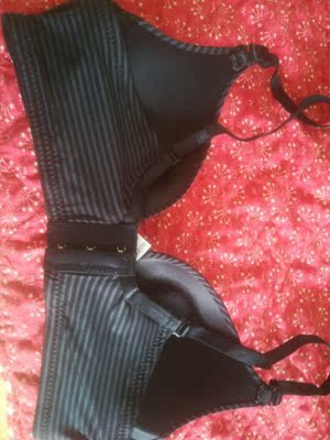 质量很好，推荐大家购买，很柔软，不用再犹豫啦，物有所值