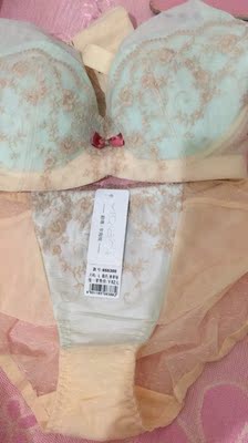 质量好价格便宜 昨天收到 晚上已经洗好等穿了 哈哈哈 好评 绝对要 质量好价格便宜 昨天收到 晚上已经洗好等穿了 哈哈哈 好评 绝对要