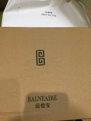 用了100元券买的,超级划算,我担心黄皮驾驭不了这个色,客服说不会不会,很衬肤色的,果然不错啦,我160,47kg(没有试穿,但目测没问题) 用了100元券买的,超级划算,我担心黄皮驾驭不了这个色,客服说不会不会,很衬肤色的,果然不错啦,我160,47kg(没有试穿,但目测没问题)