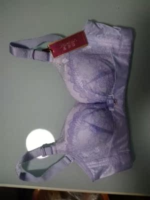 款式好看，颜色漂亮，春夏秋冬都适合，五星好评。