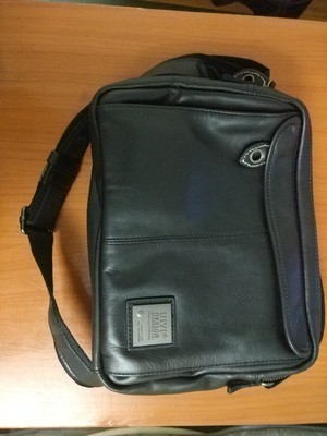 如何评价佑一良品男包怎么样，质量烂不烂呢,用后反馈