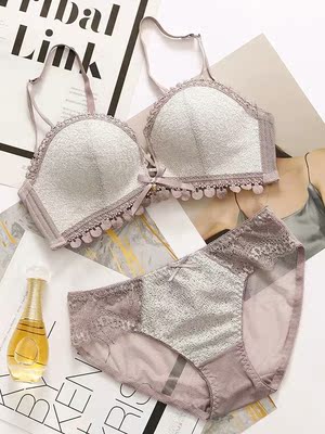 面料摸着很舒服，穿上也很贴身，还好看(｡･&omega;･｡)ﾉ♡