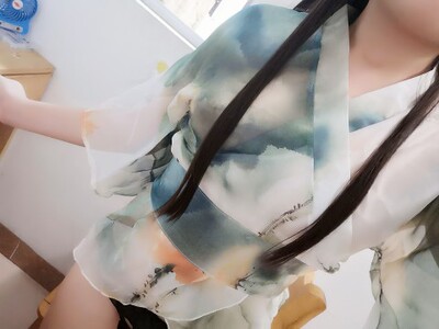 这个衣服穿出去也挺好的