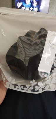 以前在夏天我都穿蚕丝的,这次买的让我觉得有点不一样,不过卖家说是全部蚕丝,下围85穿着比较宽松的 以前在夏天我都穿蚕丝的,这次买的让我觉得有点不一样,不过卖家说是全部蚕丝,下围85穿着比较宽松的