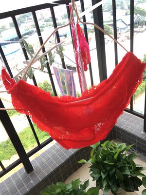 超美,性感,选了3条红色,基本算不掉色,中码和大码一样能穿,实体店至少15一条,喜欢的赶紧入手吧 超美,性感,选了3条红色,基本算不掉色,中码和大码一样能穿,实体店至少15一条,喜欢的赶紧入手吧