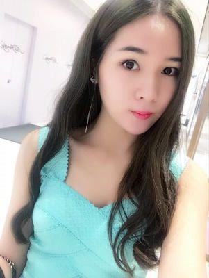 文胸收到，打开拿在手里手感非常好，很高大上的感觉。 面料很好，透气性也很好，试穿了一下，聚拢效果特别好，小胸也很显大。做工也非常细致，尺码很标准，而且价格特别优惠，专店这个价位是买不到的，满分好评，物超所值。