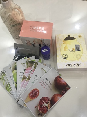 一个冬天用了3罐绵阳油，这次入了超大的，涂身上吸收很好，偶尔晚上也涂在脸上，第二天早上脸不干。