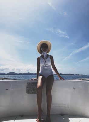 还是真的有点显肚子的哈哈哈 还是真的有点显肚子的哈哈哈