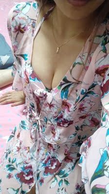 还不错，胶挺好的~没什么特别，但也没什么不好，聚拢效果来看的话，因为我之前买过别的，和这家的效果相比的话，感觉这家的会聚拢一点，穿戴起来也舒服很多。另外说明书很好，写的很细，对于第一次购买的MM来说也很容易上手。店家服务挺到位的！总体来说，满意，要显胸的可以买加厚的！