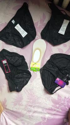 质量挺好，都是性感的，还送了袜子，谢谢以后还来😊😊😊😊