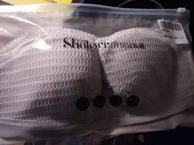 质量感觉挺好的,试了一下很有气质的内衣,码数也很正。下次还来 质量感觉挺好的,试了一下很有气质的内衣,码数也很正。下次还来