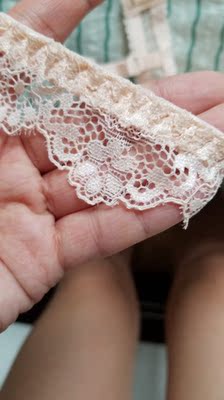 发货和快递速度都很快，质量非常不错，聚拢效果也不错，薄厚正好，夏天正好