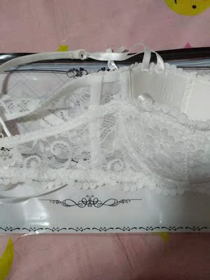 尺码非常合适,包装精美,内里是全棉的,面料舒服。物流快。关键是快递袋子保密性做的好,绝对看不出来买的内心。哈哈。还会回购的。好评。店家服务态度也好。赞。 尺码非常合适,包装精美,内里是全棉的,面料舒服。物流快。关键是快递袋子保密性做的好,绝对看不出来买的内心。哈哈。还会回购的。好评。店家服务态度也好。赞。