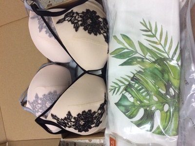 淘宝5,6年了,第一次买到尺码那么准,罩杯那么合适的内衣,夏天薄薄的料子最合适了,袋子细细的很合适穿吊带裙,都不用换肩带了的,赞赞赞,以后就你家了 淘宝5,6年了,第一次买到尺码那么准,罩杯那么合适的内衣,夏天薄薄的料子最合适了,袋子细细的很合适穿吊带裙,都不用换肩带了的,赞赞赞,以后就你家了