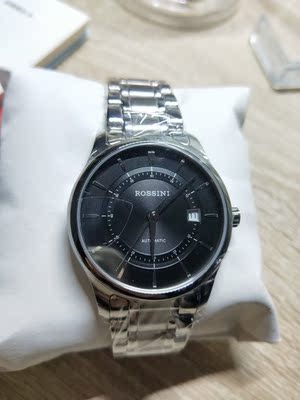 体验男生戴罗西尼手表怎么样,是什么档次的?送男友适合吗?