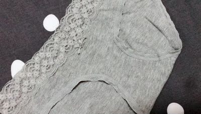 质量真的挺不错诶！做工也好，没有线头什么的，颜色看着也好舒服，下次还要多入几条，毕竟内裤是消耗品，要经常换掉