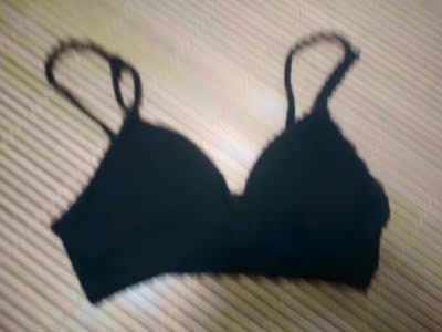 宝贝穿着超舒服适合我这种胸超小的人穿哈哈哈哈哈嗝