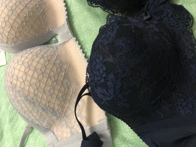 布料很好、颜色款式都很满意、客服服务态度也很棒，一开始换货把两个包裹调换了发错了 卖家有很好帮忙解决、真的很感谢，这款穿着很舒服的无钢圈，喜欢的别错过