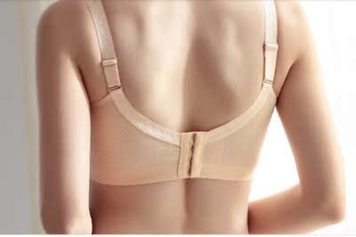 的是舒服，很有型，尺码也非常的标准，穿着合身，调整效果很好，颜色也很正没有色差，很漂亮，质量很好， 毫无累赘之感，质感亲肤，清洗不掉色，毫无怪异难闻之味真想不到这么便宜的价格买到如此好的产品！不紧绷，特别适合