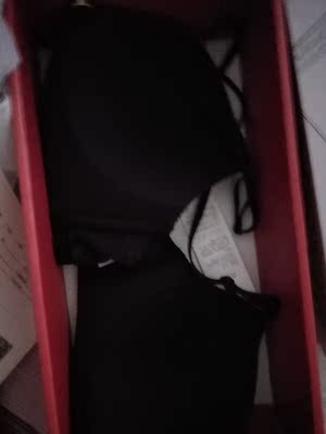 專門買的美背的，沒有鋼圈，穿上很舒服，又性感