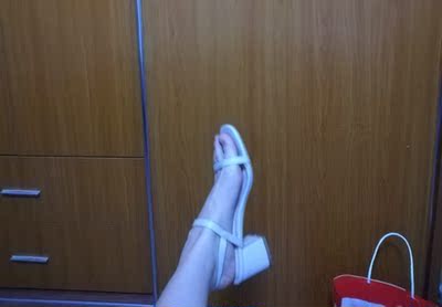 挺好看的，也还百搭