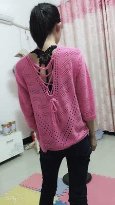 实物跟图片描述的一模一样，聚拢效果很好，质感也很好，喜欢后背的样式蕾丝的超级性感哦，穿上这种露背装美美哒