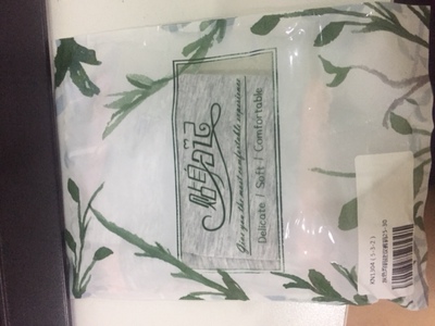 内裤很好穿,包装也很好,已经买了快三年了 内裤很好穿,包装也很好,已经买了快三年了