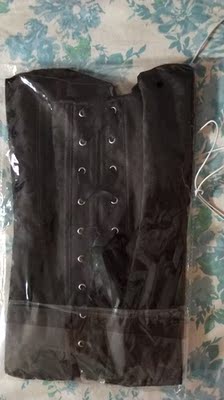 黑色没有试穿,试穿了白色挺不错的,就是后边带子拉几次的话应该会卷在一起,但是太厚的带子又会感觉硌得慌,反正不错 黑色没有试穿,试穿了白色挺不错的,就是后边带子拉几次的话应该会卷在一起,但是太厚的带子又会感觉硌得慌,反正不错