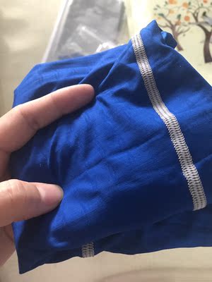 很好看的颜色穿上也帅帅的，卖家服务态度超级棒?