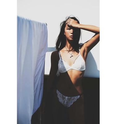 很性感，质量也很好，面料很舒服，客服小姐姐态度超好，物流超快