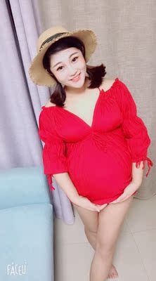 后期了，实在不想去影楼拍了，但是为了留个纪念租了衣服宝宝爸爸给拍的，衣服很干净和新的一样，押金退的也很及时，而且他家衣服也很便宜，服务也很好