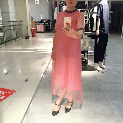 面料柔软舒适，飘逸气质，价格也可以。下次还会关顾