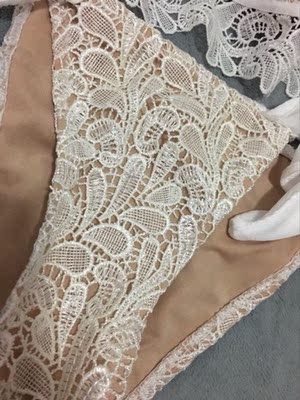 很好看，质量很奈斯，发货速度棒棒哒，海边穿，很不错