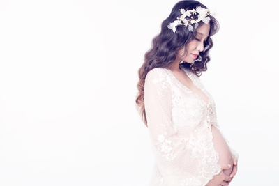 衣服美美哒，拍出来的效果棒棒哒，选了自己喜欢的风格，拍出来的效果跟模特穿着拍的效果差不多，各位小主可以作为作为参考，而且衣服特别新，都以为是新衣服，很干净，绝对的图片效果，没有任何色差！