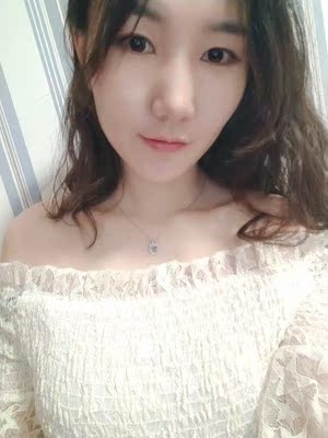 宝贝不错，戴上很好看。