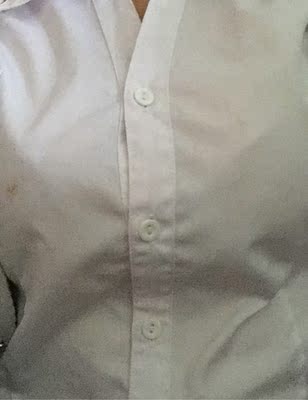 没第一次买的穿起安逸，胸部罩杯边缘凸起明显，只适合冬天穿