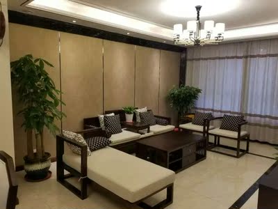 沙发真心不错，价格比较实惠，放家里面大气好看，非常不错，服务很好！