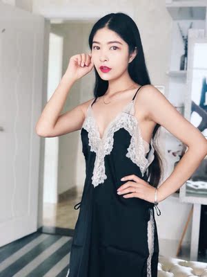 宝贝收到了 试穿了下裙长 长度到大腿 蕾丝花边是灰色的比纯白色的蕾丝搭配起来不突兀一些 舒适度还好 胸小的可以穿件文胸 比较性感（第一次穿这么性感的睡衣） 目前还算满意的&hellip;&hellip;&hellip;