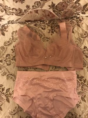 很喜欢啊。第一开始拍的小了一码。现在穿着正好