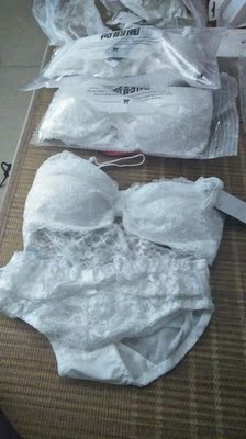 宝贝很好，而且特可爱，超喜欢哦！喜欢的朋友快购买吧，心动不如行动，一下拿下了3件