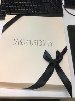 尺寸够大，不需要特意选很大。质量不错，挺舒服的，颜色跟图片一样，整体满意  质量好，穿得舒服，非常划算，卖的好有道理啊，推荐大家。