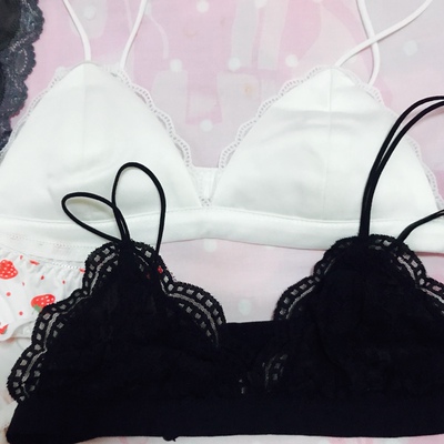 我平时穿70C内衣 这款有点遮不住 质感是很喜欢的