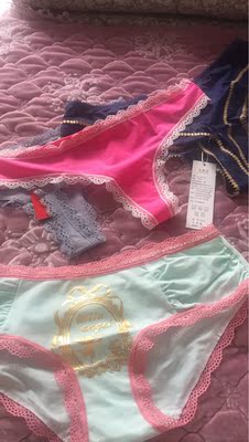 我最喜欢最满意的一条底裤，多谢店家的赠品！