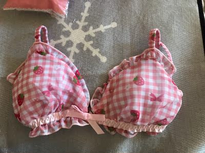 不枉费我等待了那么久，面料软软的，萌坏老夫的少女心