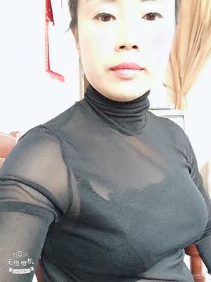 感觉网纱款的会容易破，可是收到宝贝后听喜欢的，做工精细，穿起来也不感觉冷。