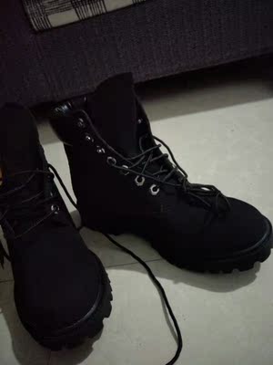 鞋子质量挺好的，底子软，试穿了很舒服，脚不疼，满意的一次购物。