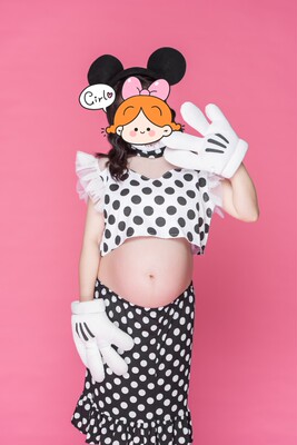 一共租了三套,但是只用了两套,第三套衣服不太合身,就用了影楼的衣服。卖家很及时的寄过来,大概在拍照的两天前收到的,衣服还算干净整洁哦,而且退押金也很快,推荐要拍孕照的妈妈来租,影楼的人都还问我要链接,想购买呢。 一共租了三套,但是只用了两套,第三套衣服不太合身,就用了影楼的衣服。卖家很及时的寄过来,大概在拍照的两天前收到的,衣服还算干净整洁哦,而且退押金也很快,推荐要拍孕照的妈妈来租,影楼的人都还问我要链接,想购买呢。